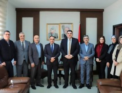 وزارة النقل وسلطة الطاقة تبحثان توسيع استخدام الطاقة الشمسية وربط مديريات الوزارة ضمن منظومة متكاملة.