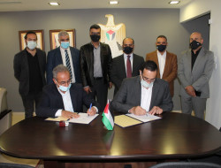 توقيع اتفاقية تنفيذ مشروع الطاقة الشمسية لصالح الأغوار