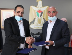 وقعت سلطة الطاقة والموارد الطبيعية وشركة كهرباء الجنوب اتفاقية توريد كوابل الضغط المتوسط لتنفيذ مشاريع لزيادة قدرة الطاقة الكهربائية