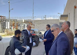 سلطة الطاقة والموارد الطبيعية تعقد ندوة تعريفية حول أنظمة تخزين الطاقة .
