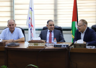 سلطة الطاقة والموارد الطبيعية تعزز من جهودها لتعزيز قطاع الطاقة في شركات توزيع الكهرباء