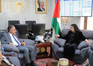 شراكة الطاقة والتنمية: م. أيمن إسماعيل و د. سماح حمد يدفعان نحو تعميم الطاقة الشمسية لمراكز الرعاية ودعم غزة.
