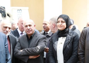 الخليل - رئيس سلطة الطاقة يرعى افتتاح محطتي الصالة الرياضية و&rdquo;دوير بان&rdquo; لتعزيز استقرار التيار الكهربائي في الخليل.