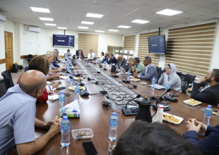سلطة الطاقة تستعرض إنجازات القطاع وخططه الاستراتيجية خلال اجتماع مجموعة عمل قطاع الطاقة