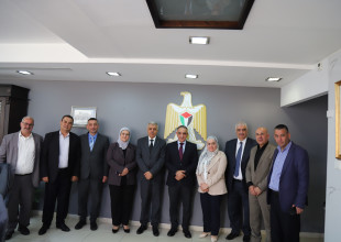 تعاون متجدد بين سلطة الطاقة والموارد الطبيعية ووزارة التربية والتعليم العالي لتعزيز مشاريع الطاقة المتجددة في المدارس الحكومية