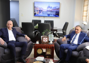 رئيس سلطة الطاقة ومدير برنامج "تصدير" يبحثان سبل التعاون المشترك ودعم قطاع الطاقة المتجددة.