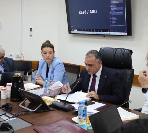 سلطة الطاقة تستعرض إنجازات القطاع وخططه الاستراتيجية خلال اجتماع مجموعة عمل قطاع الطاقة