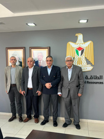 سلطة الطاقة تبحث مع كهرباء طوباس سبل تعزيز التعاون وتطوير الشبكة الكهربائية.