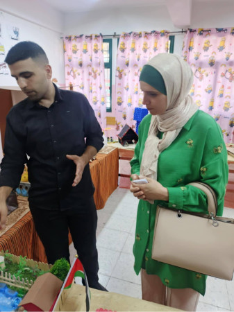 سلطة الطاقة تشارك في معرض علمي حول اعادة التدوير في مدرسة محمد الشيخ تفاحة الثانوية للبنات في نابلس