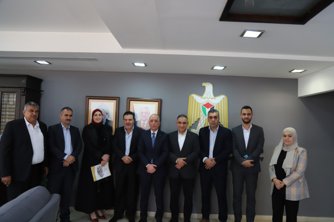 سلطة الطاقة تبحث مع سلطة الأراضي ووزارة شؤون القدس ومحافظة القدس والغرفة التجارية آليات تنفيذ مشروع "سراج القدس"